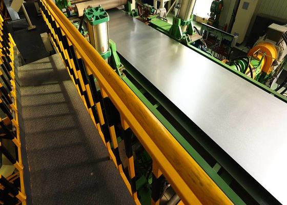 αγορά JIS G3321 DX51D AZ50 Προβαμμένο μεταλλικό πηνίο Galvalume με κανονικό σπάγγο για εφαρμογές στέγης και συσκευών online manufacture